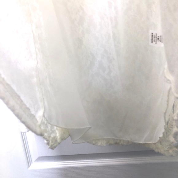 Orange Creek Plain White Long Sleeve Top Lace Back - Picture 7 of 7